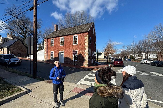 Fredericksburg Walking Tour - The Small Group Dynamic