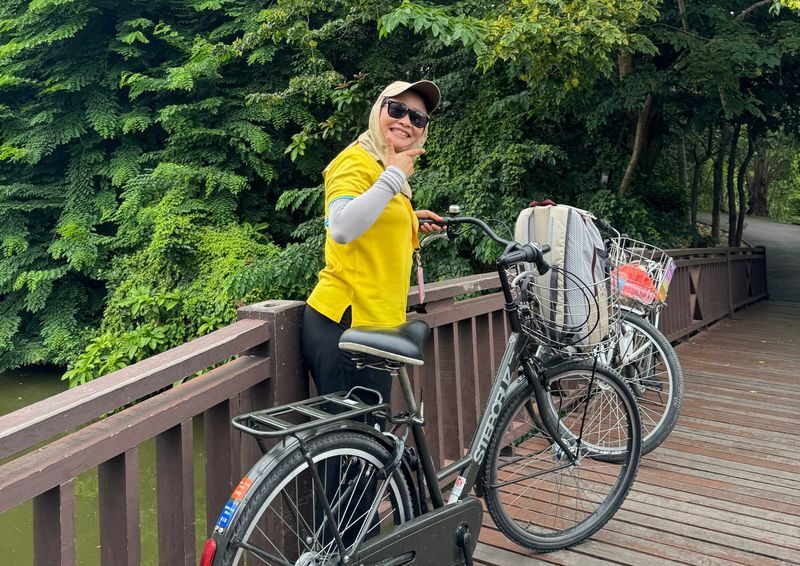 (Free eSIM) Bang Kachao bike & nature Tour in Bangkok - Weekend flavors at Bang Nam Phueng Floating Market