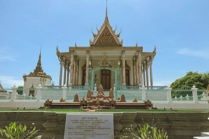 ( Free eSim) Classic Phnom Penh Full Day Tour - A Day Packed with Highlights and Cultural Gems
