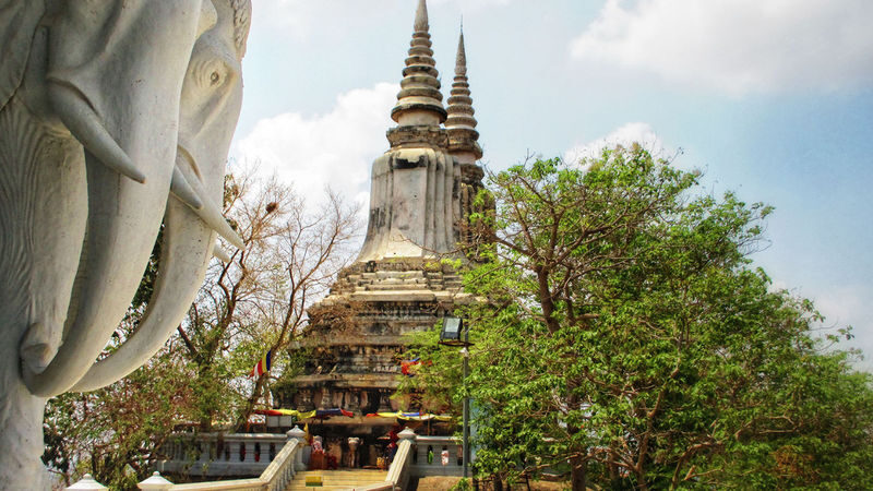 (Free eSIM) Oudong Mountain Full Day Tour From Phnom Penh - A guide can turn a temple visit into a story