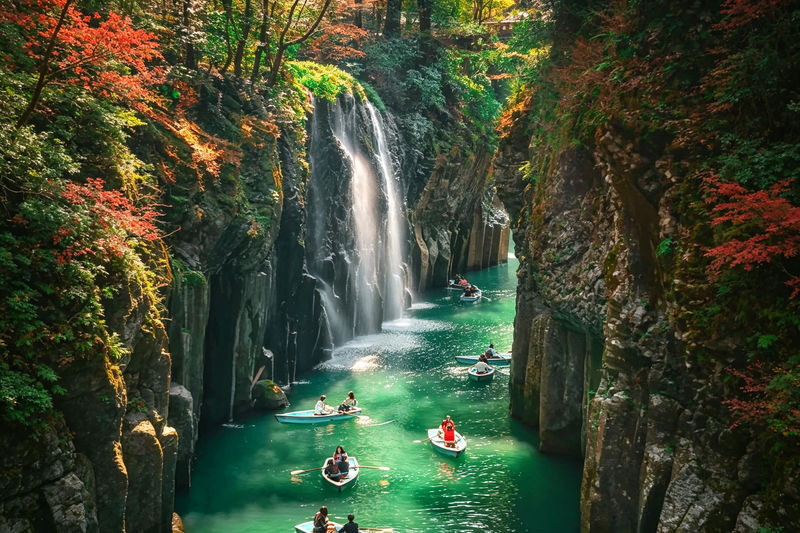 (Free specialty burger) Kyushu Fukuoka Takachiho Gorge and Small Train Day Tour, optional boat ride experience - The small train and a change of pace