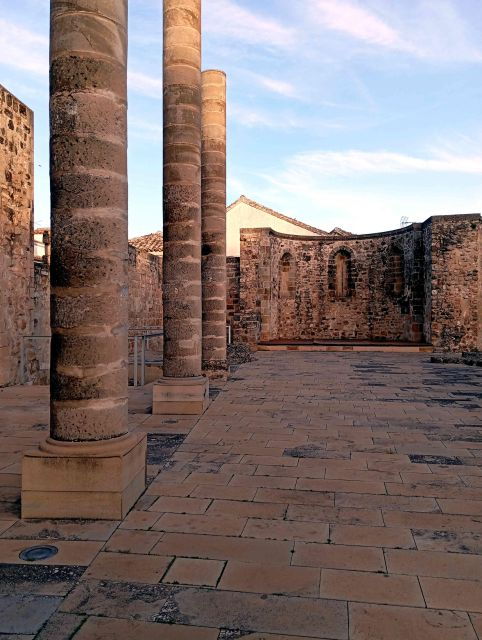 FREE TOUR BAEZA. Return to the Past: From Viatia to Baeza. - The Sum Up