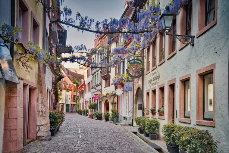 Freiburg im Breisgau: old town group walking tour Italian - Final Thoughts: Is This Tour Worth It?
