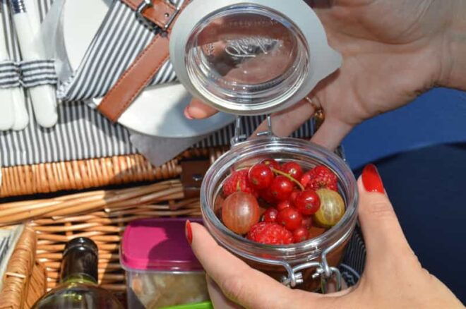 Freischütz Picnic Basket With Local Products - Festival Experience