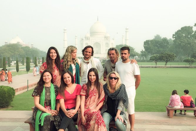 Fre@King Private T@J Mahal D@Y Trip From New Delhi by Train - Meeting and Pickup Details