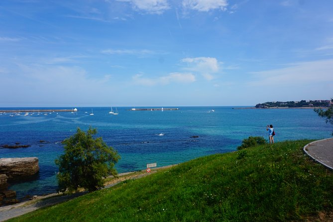 French Basque Coast And Biarritz From San Sebastian - Meeting and Pickup Information