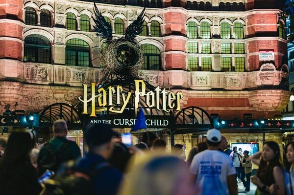French Language: Original Harry Potter Walking Tour - Booking and Payment Details
