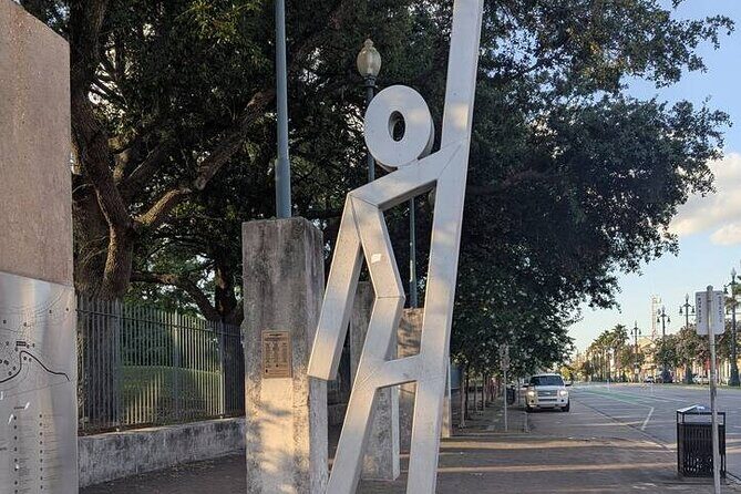 French Quarter Favorites: New Orleans Landmarks Walking Tour - Additional Notes: What You Might Love