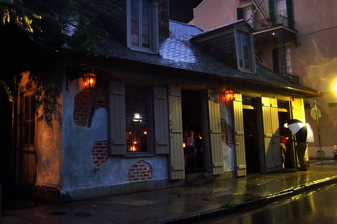 French Quarter History and Hauntings, Small Group Tour - Iconic Sites With Bloody Histories