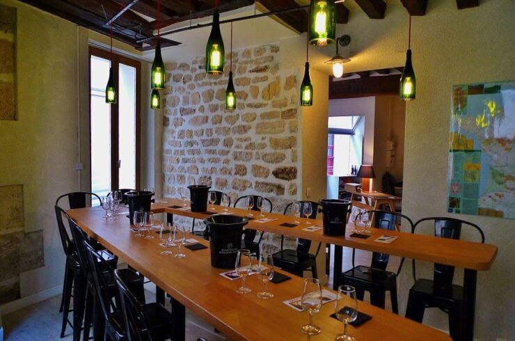 French Wine Tasting Class With a Sommelier - Highlights