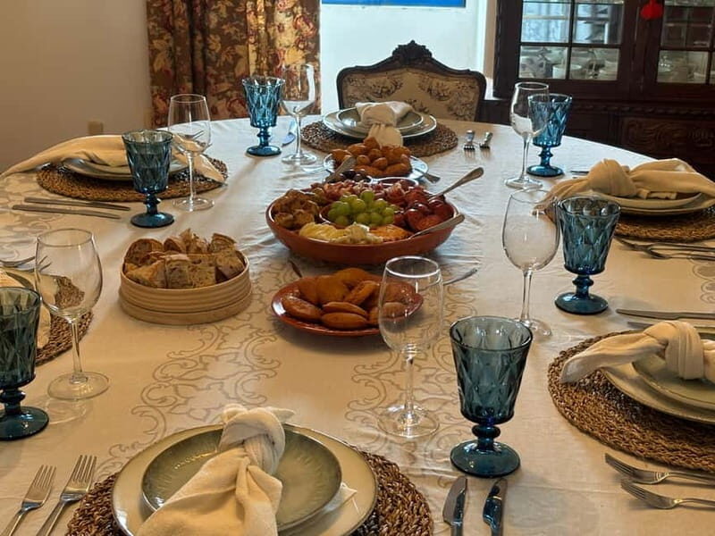 Fresh Wine Tour: Discover Vinho Verde in Douro Valley - The Journey Through Douro and Vinho Verde