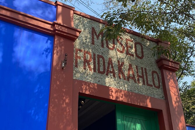 FRIDA KALHO & DIEGO RIVERA MUSEUMS (Private) - Meeting and Pickup