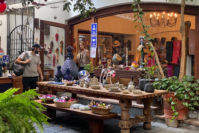 Fridas Neighborhood Through History, Mercado & Cantina(Private) - Weather Considerations