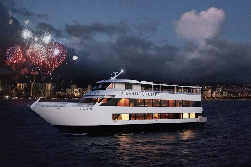 Friday Fireworks & Cocktail Cruise - Leaving Aloha Tower for Waikiki