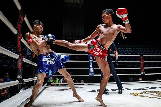 Friday Muay Thai Madness Explosion at Lumpinee Stadium Bangkok - The Fight Card and Fighters