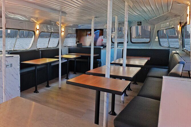 Friday Night Boat Bliss in Toronto - Who Should Consider This Tour?