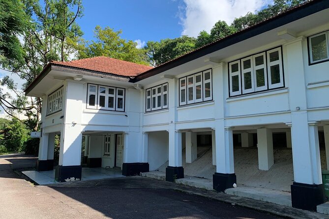 Fridays: Black & White Houses Alexandra Park - Tour Highlights