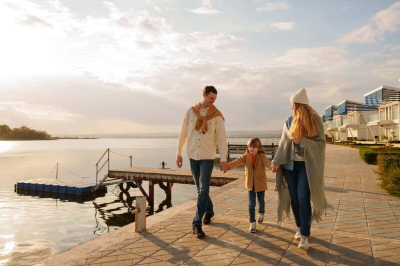 Friedrichshafen: 2-Hour Walking Tour with a Local - Introducing the Friedrichshafen 2-Hour Walking Tour with a Local