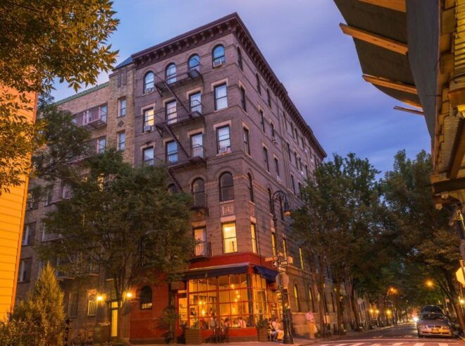 FRIENDS in New York City Private Tour by Car With Tickets - Booking Information