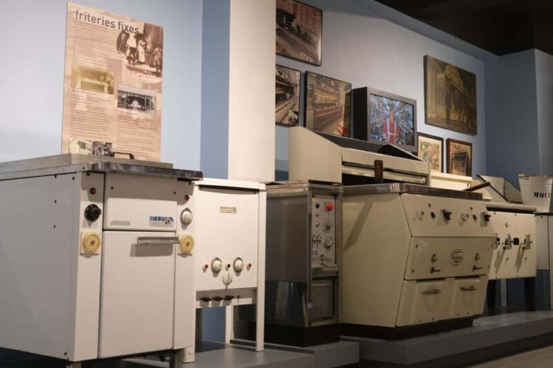 Frietmuseum Brussels: Admission to the French fry museum with tasting - Good To Know