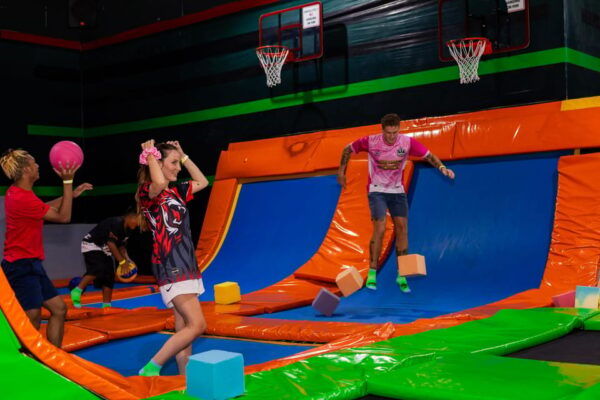 Froggys Park All-Day-Play Trampoline, Playground & RopePark - Language Support Options