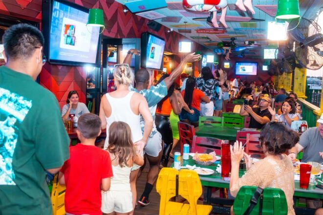 Frogs Pass: Mexican Food & Fiesta - Lively Atmosphere at Sr. Frogs