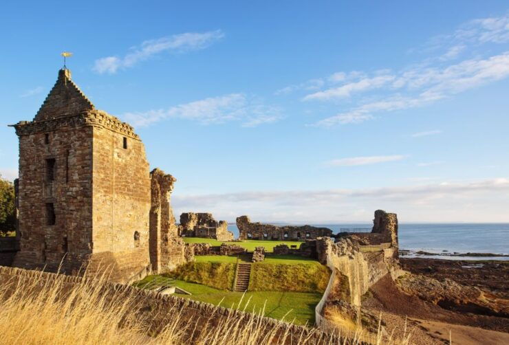 From Aberdeen: Adventure to St Andrews & Dundee - Coastal Drive to Dundee