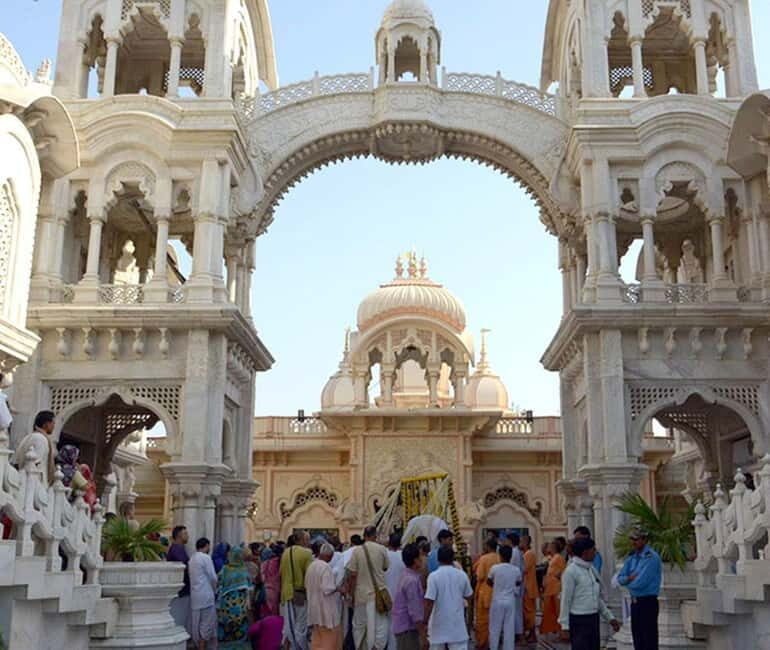 From Agra: Mathura Vrindavan Religious Tour Explore Temples - An In-Depth Look at the Tour Experience