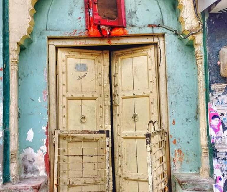 From Agra: Mathura Vrindavan Sightseeing Day Tour - Good To Know