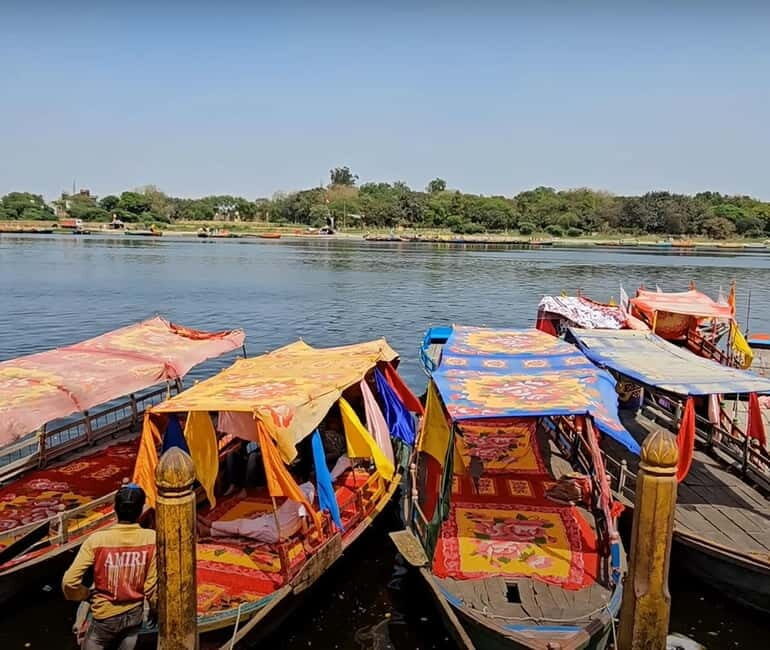 From Agra: Mathura Vrindavan Sightseeing Day Tour - FAQ