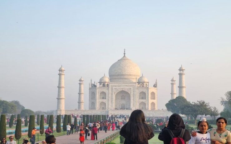 From Agra: One Day Trip of Taj Mahal & Fatehpur Sikri - Itinerary