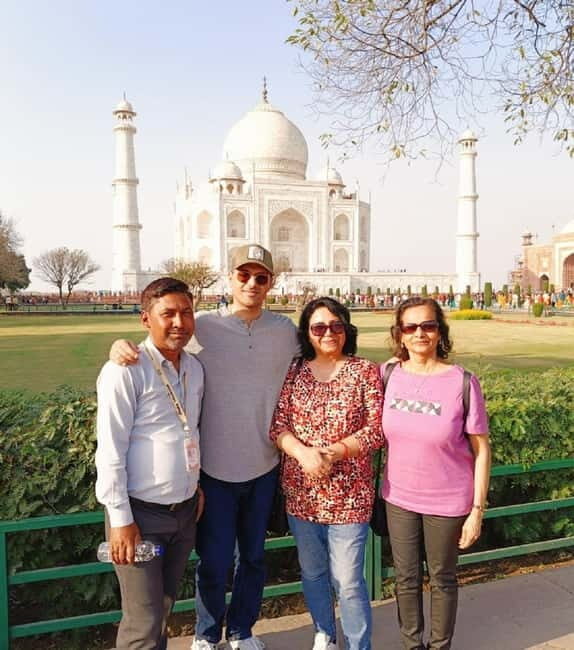From Agra: Private Guided Taj Mahal & Agra Tour by Tuk-Tuk - Lunch and Local Flavors