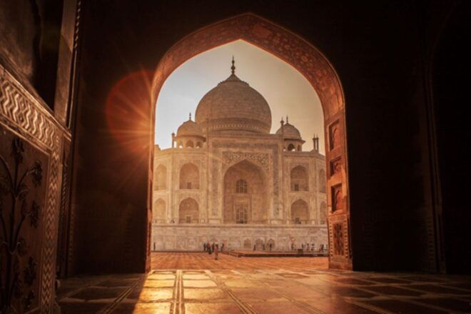 From Agra: Taj Mahal & Sri Krishna Janmasthan Temple Tour - Itinerary