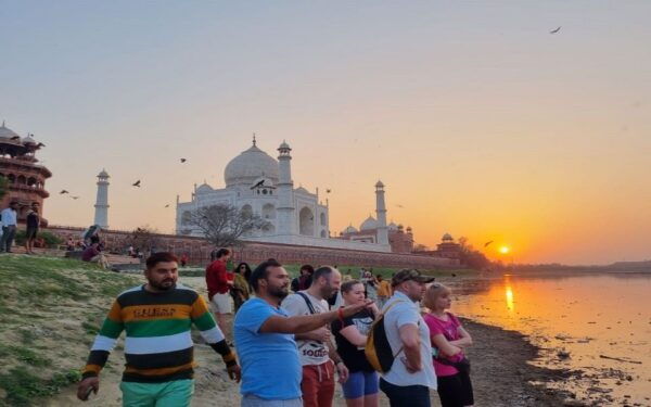 From Agra: Visit Taj Mahal in Less Time by Gatiman Train - Directions for Gatiman Train Journey