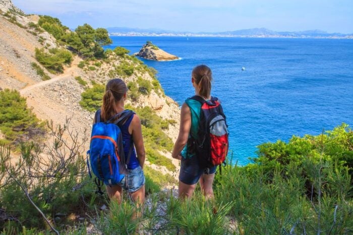 From Aix: Cassis Boat Ride & Provence Wine Tasting Day Tour - Wine Tasting Experience