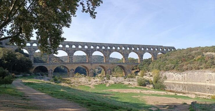 From Aix-en-Provence: Avignon City Highlights Guided Tour - Cancellation and Booking Options