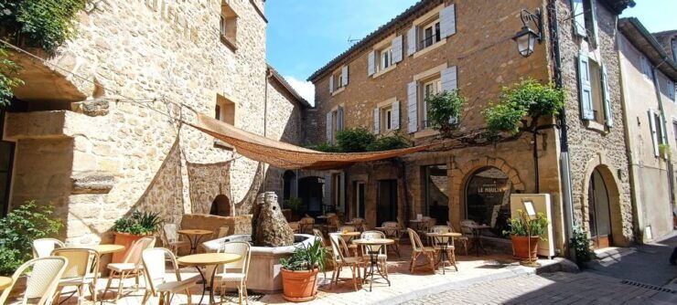 From Aix-en-Provence: Luberon Perched Villages Guided Tour - Cancellation Policy