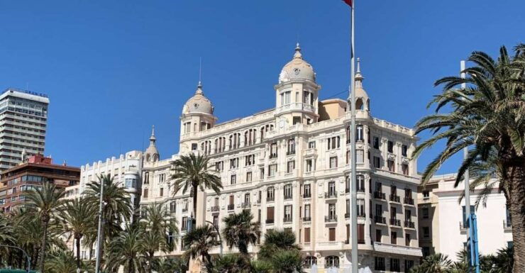 From Albir and Benidorm: Day Trip to Alicante by Coach - Itinerary Highlights