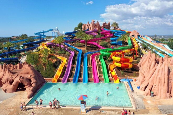 From Albufeira: Slide & Splash Waterpark One-Way Transfer - Experience Highlights