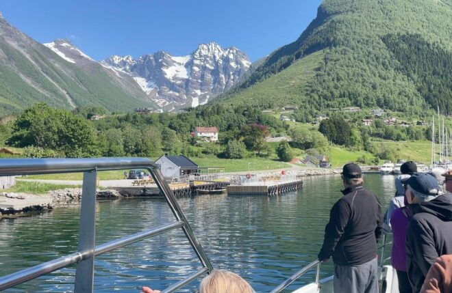 From Ålesund to Øye: Hjørund Fjord One-Way Boat Cruise - Scenic Features