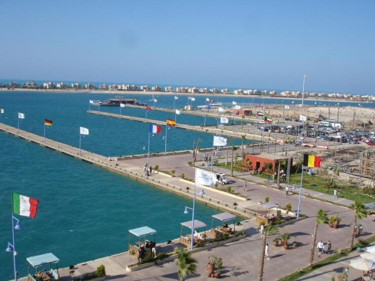 From Alexandria: El Alamein World War II History Tour - Visiting World War II Cemeteries