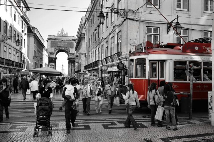 From Algarve: Lisbon City Tour With Shopping - Highlights of the Tour