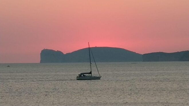 From Alghero: Sunset on a Sailing Boat With Aperitif - Boat Features