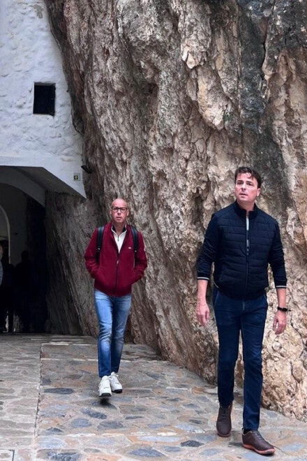 From Alicante : Guadalest + Algar Waterfalls Tour - Visiting Algar Waterfalls