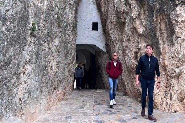From Alicante : Guadalest + Algar Waterfalls Tour - Additional Information