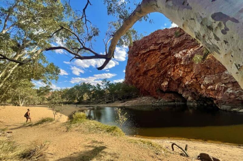 From Alice Springs/Yulara: 4-Day Red Centre 4WD Camping Tour - FAQs