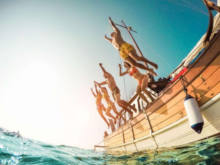 From Amalfi: Capri Island Boat Tour With Snorkeling & Drinks - Good To Know