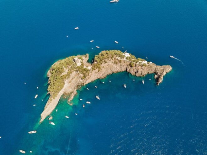 From Amalfi: Li Galli and Capri Islands Boat Tour - Inclusions