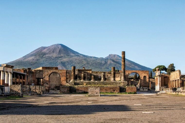 From Amalfi: Pompeii and Mount Vesuvius Private Day Trip - The Itinerary in Detail