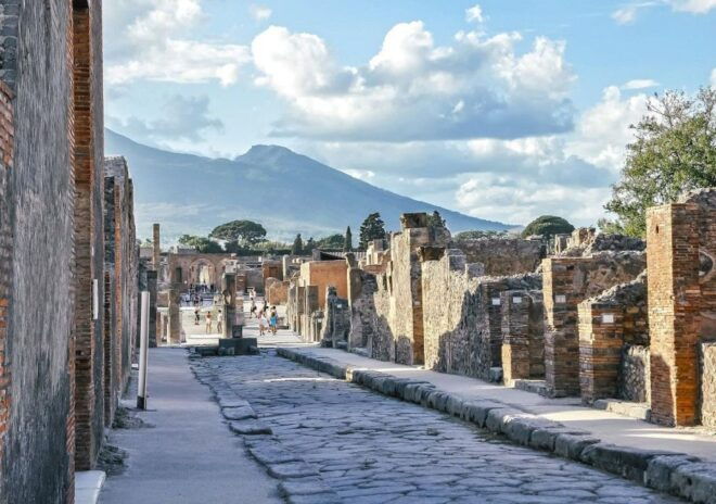 From Amalfi: Pompeii and Mount Vesuvius Private Day Trip - Full Itinerary